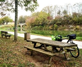 The Canal of Burgundy by bike