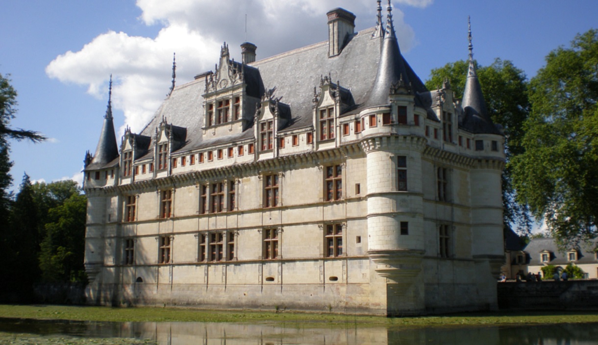 Loire valley: A 4 day escape between Tours and Saumur (canoe+bike) | Le ...